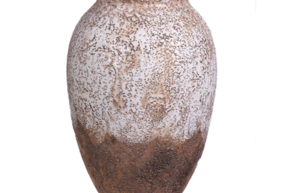 Martien Meiland woonaccessoires in online veiling: vazen, kussens, wanddecoratie, verlichting en meer.